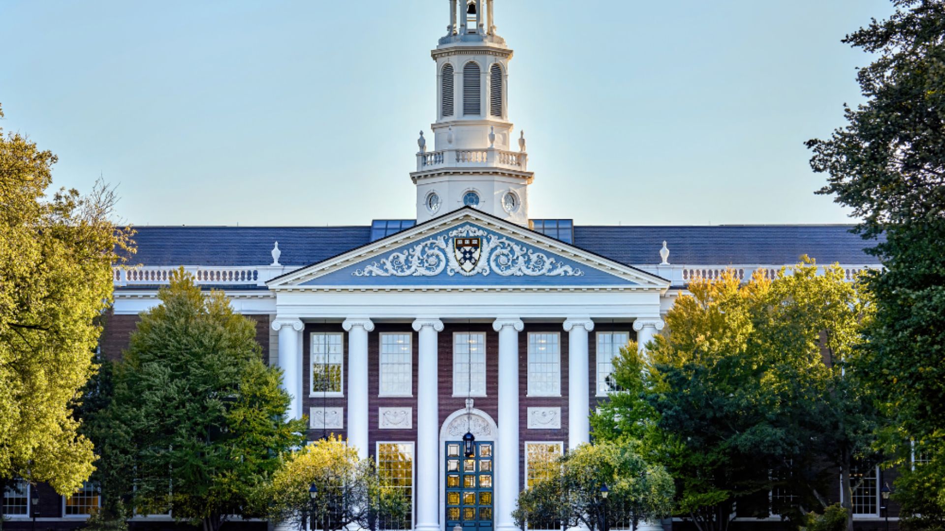 How Hard is it to Get into Harvard 2025? A Complete Guide to Harvard Admissions and Acceptance Rates